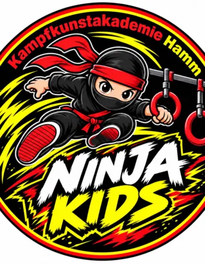 Ein maskierter Kinder-Ninja springt durch rote Trainingsringe; das Emblem zeigt „NINJA KIDS“ und „Kampfkunstakademie Hamm“.